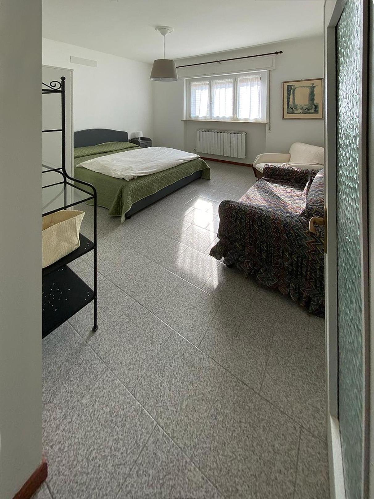 Induno Olona Casa Serena מראה חיצוני תמונה