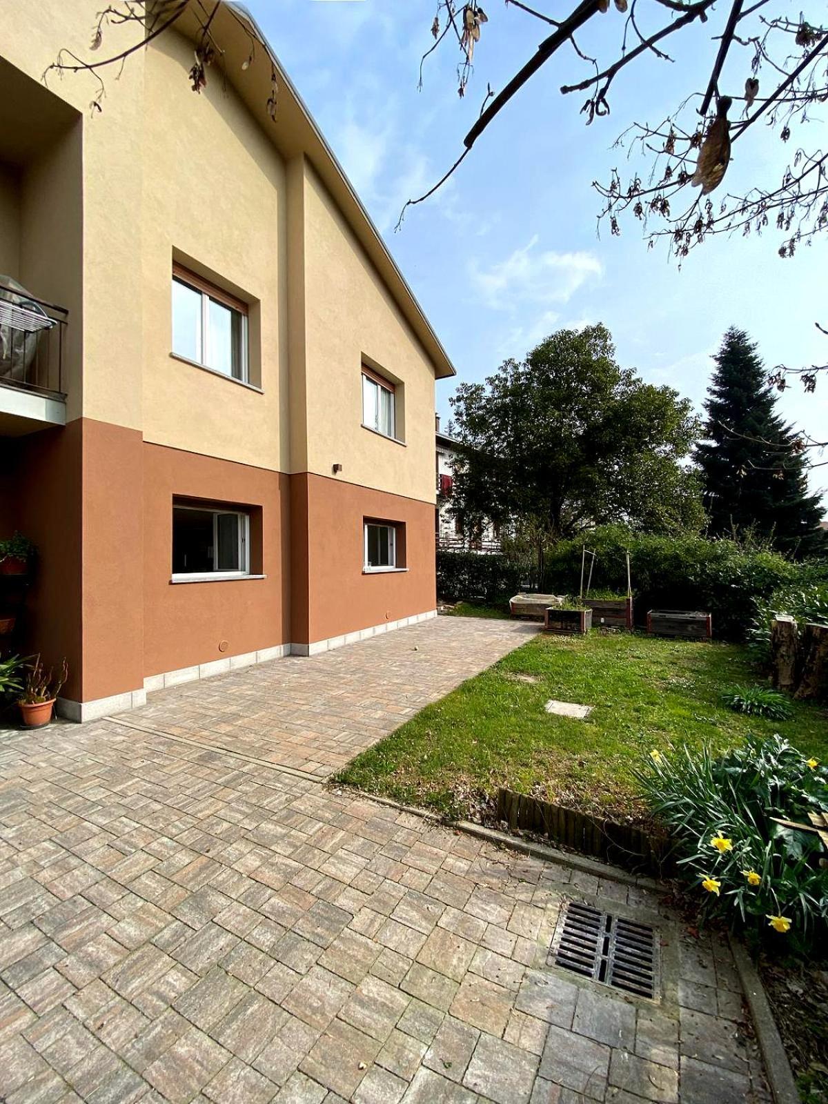 Induno Olona Casa Serena מראה חיצוני תמונה